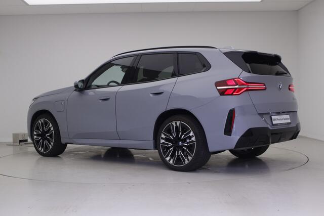 BMW X3 30e xDrive M-Sport | Trekhaak | Panorama | 21" | Elek. verst. stoelen