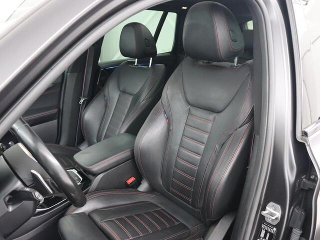 BMW X3 xDrive30e M Sport | Panoramadak | Leder | Head-Up | LaserLight | Trekhaak | Stoelverwarming | Camera | Carplay | Live Cockpit | Sportstoelen | Navigatie | Individual Lak | PHEV | Plug In