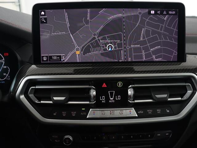 BMW X3 xDrive30e M Sport | Panoramadak | Leder | Head-Up | LaserLight | Trekhaak | Stoelverwarming | Camera | Carplay | Live Cockpit | Sportstoelen | Navigatie | Individual Lak | PHEV | Plug In