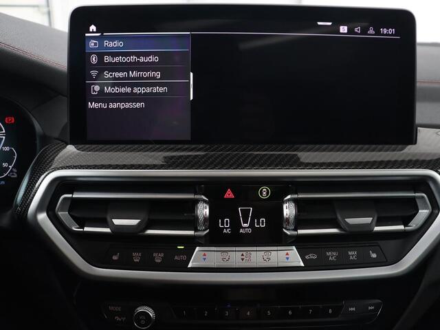 BMW X3 xDrive30e M Sport | Panoramadak | Leder | Head-Up | LaserLight | Trekhaak | Stoelverwarming | Camera | Carplay | Live Cockpit | Sportstoelen | Navigatie | Individual Lak | PHEV | Plug In