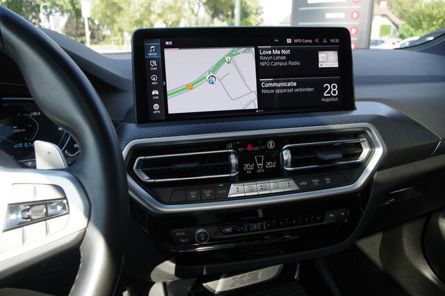 BMW X3 xDrive30e High Executive 293 PK PHEV, 360 Camera, Panoramadak, Driving As. Professional