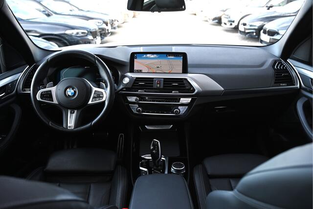 BMW X3 xDrive30e High Executive M Sport Automaat / Panoramadak / Sportstoelen / Adaptieve LED / Parking Assistant Plus / Head-Up / Stuurverwarming / Gesture Control