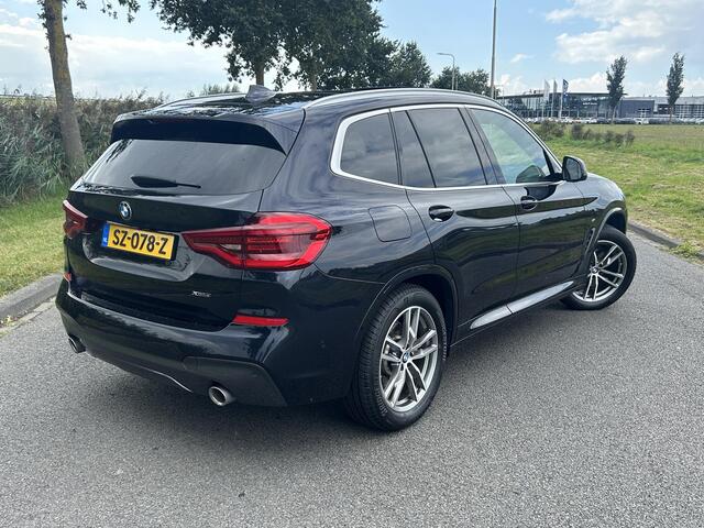 BMW X3 xDrive20i High Executive | M-Sport | 1ste eigenaar | Volledig dealer onderhouden | Ele.verstelbare stoelen + Memory | Camera | Sportstoelen | Panoramadak | HUD | Apple CarPlay/Android Auto |