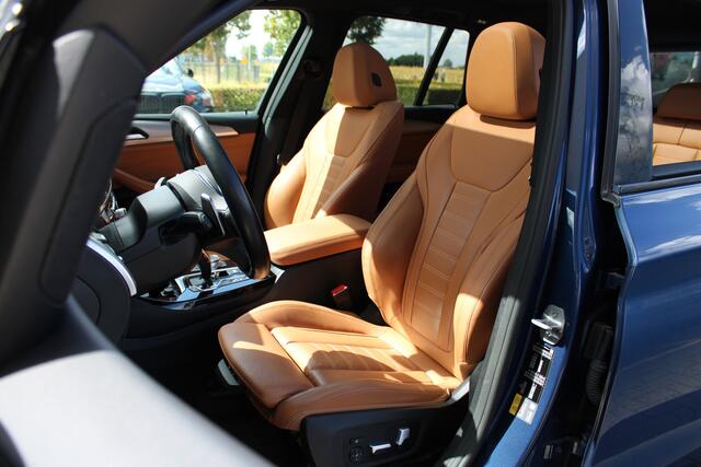 BMW X3 xDrive30e High Executive M Sport Automaat / Panoramadak / Trekhaak / Sportstoelen / Adaptieve LED / Comfort Access / Stoelverwarming / BMW Live Cockpit Professional