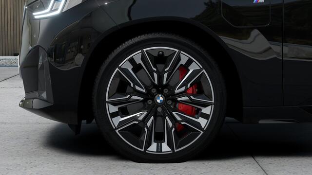 BMW X3 30e xDrive M Sport Automaat / Panoramadak / Trekhaak / Sportstoelen / Stoelventilatie / Comfort Access / Parking Assistant Plus / Adaptieve LED / Stuurverwarming