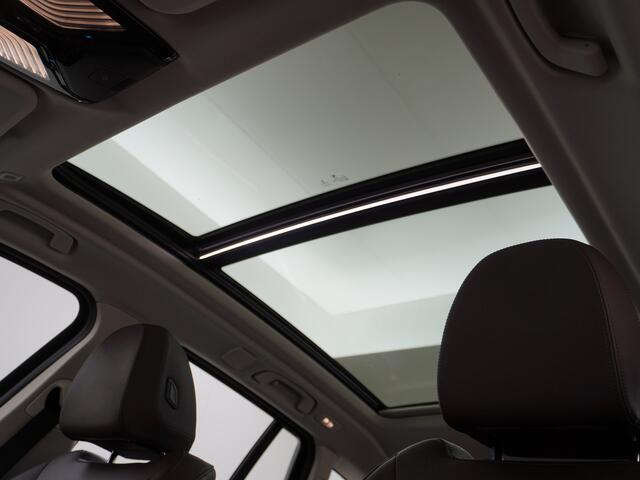 BMW X3 iX3 High Executive 80kWh Leder Adap.Cruise Apple Carplay Android Auto Navi Ecc 360°Camera Panoramaschuifdak Harman&Kardon®SurroundSound Pdc DAB Elek.Stoel+Memory HeadsUpD. Stoelverwarming Parkeer+Achteruitrij assistent Led Origineel Nederlandse Auto Zeer 