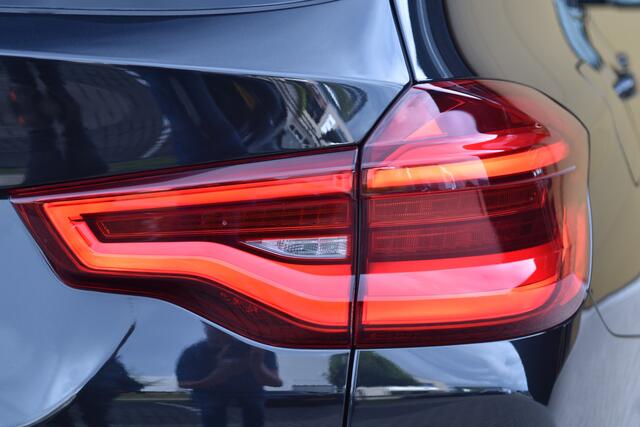 BMW X3 M * Head-up * Harman / Kardon * Panoramadak * Trekhaak *