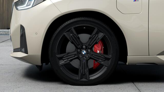 BMW X3 xDrive30e M Sport Automaat / Panoramadak / Trekhaak / Sportstoelen / Stoelventilatie / Parking Assistant Professional / Comfort Access / Adaptieve LED / Harman Kardon