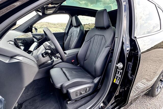 BMW X3 30e xDrive | M Sport | Glazen Panoramadak | Head-up Display | Harman Kardon |