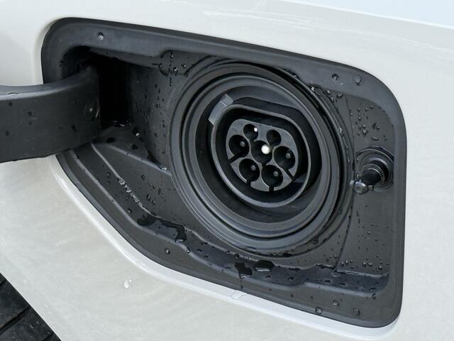 BMW X3 30e xDrive | M-Sport Pro | 21" | Driving Assistant Plus | Harman/Kardon | Getint Glas | Trekhaak