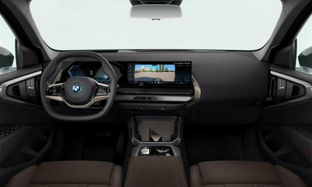 BMW X3 30e xDrive Panoramadak | Iconic Glow | Professional Pack | Comfort Pack