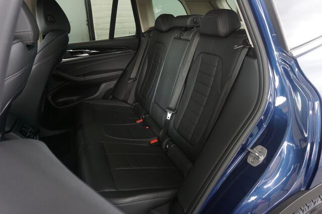 BMW X3 xDrive20i Dealerauto | Leer | Sportinterieur | 19 inch