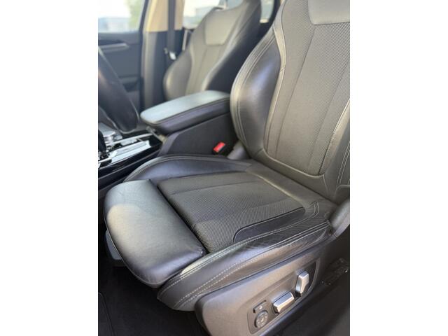 BMW X3 xDrive30e High Executive / X-Line / Head up / Keyless / Trekhaak / Sportstoelen