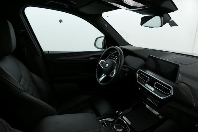 BMW X3 xDrive30e M-Sport | Panorama | Active Cruise Controle | Hifi | Memory | 20" | Incl. winterset