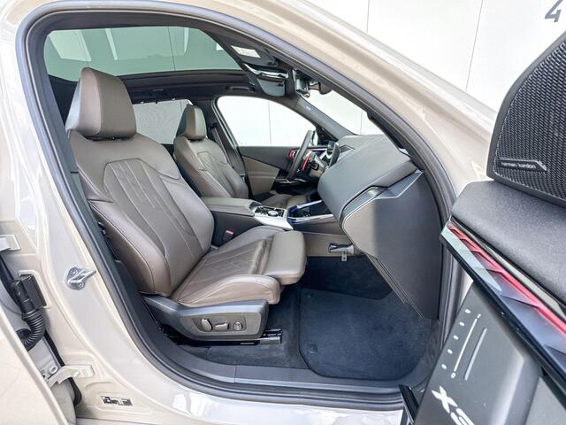 BMW X3 M50 M-Sport / 21 inch / Panoramadak / Stoelverwarming / Camera rondom / Getint Glas / Harman Kardon / Trekhaak