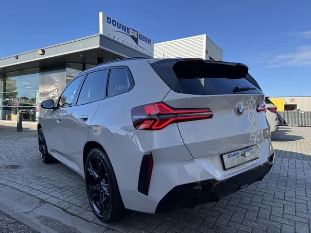 BMW X3 30e xDrive M SPORT PRO Pano/dak, trekhaak, premium pakket, Harman/kardon etc