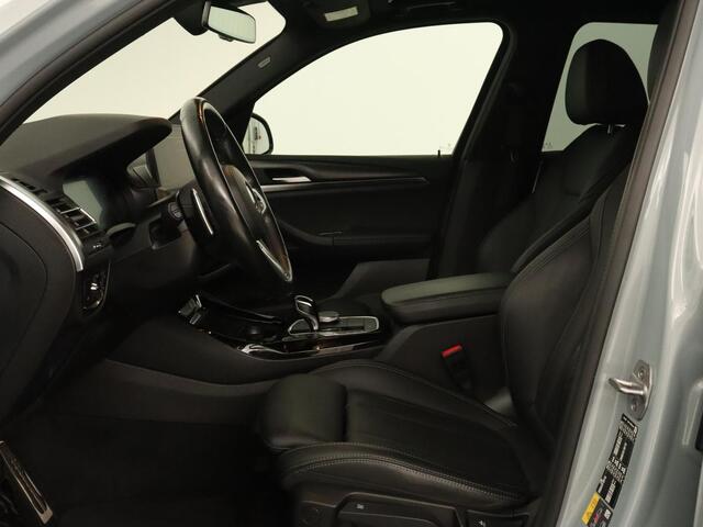 BMW X3 xDrive30e | Trekhaak | Camera | Keyless | Stoelverwarming | Cruise control | DAB | Leder | LED | Navigatie | Carplay | LMV 20 inch