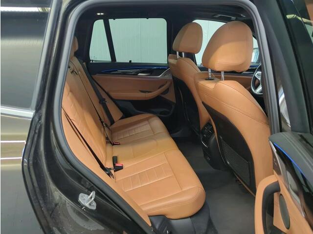 BMW X3 xDrive30e eDrive Edition Panoramadak / Trekhaak / Leder-Sport / Pdc+Camera / Stoel-Stuurverwarming / Harman Kardon / NL auto /