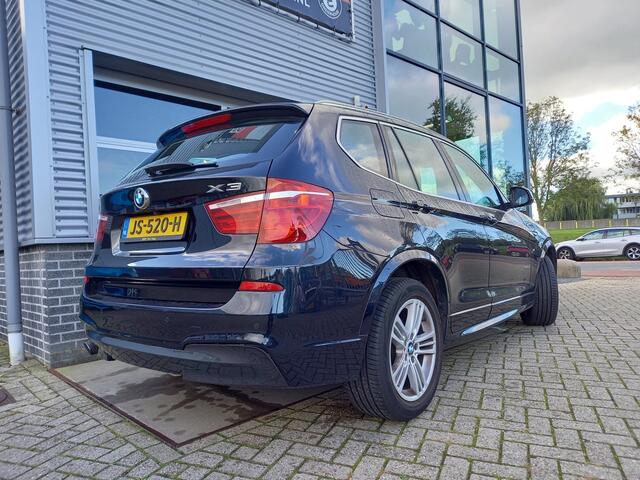 BMW X3 sDrive20i Centennial High Executive M-SPORT - PANO / OPEN DAK - 360 CAMERA - LEER -