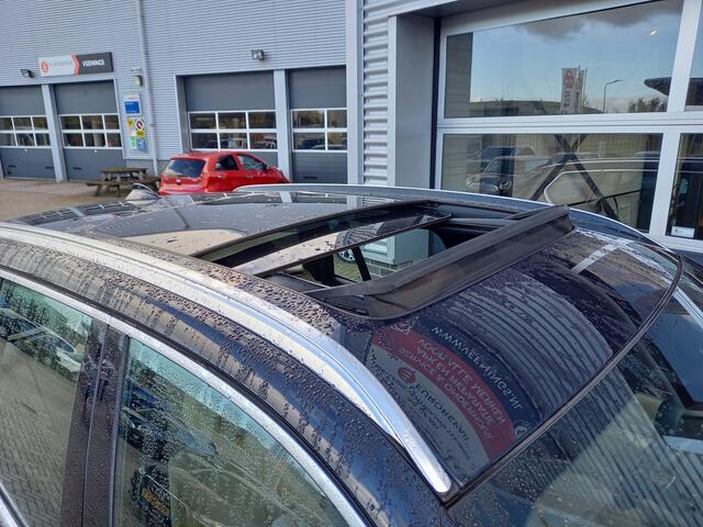 BMW X3 sDrive20i Centennial High Executive M-SPORT - PANO / OPEN DAK - 360 CAMERA - LEER -