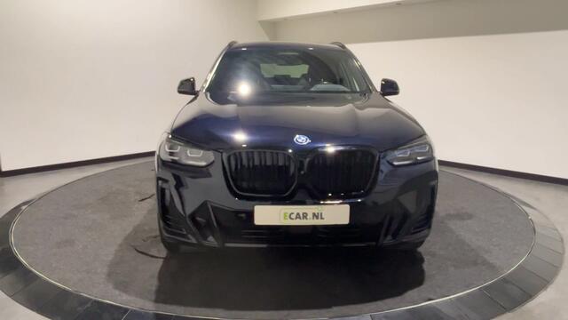 BMW X3 iX3 High Executive 80 kWh | Panoramadak | Lederen bekleding | HUD | 21 inch Velgen | Sportstoelen | M - Sport