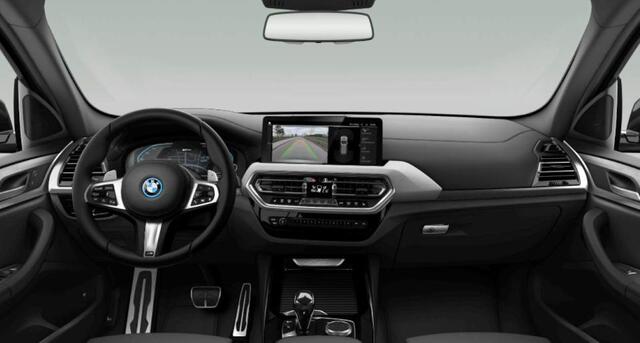 BMW X3 xDrive30e High Executive M Sport - Panoramadak - parking/Driving Assistant - Head up - Elektrisch verwarmde voorstoelen - Getinte Ruiten - Comfort Access - Ambiance verlichting - Hifi - Sportstoelen -