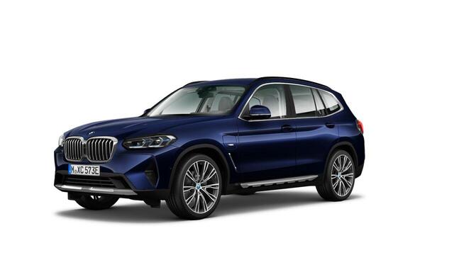 BMW X3 xDrive30e Parking/Driving Assistant - Head up - Hifi - Active Protection - Comfort Access - Elektrisch verwarmde voorstoelen - Zonneschermen achterportierruiten - Sportstoelen - Performance Control -