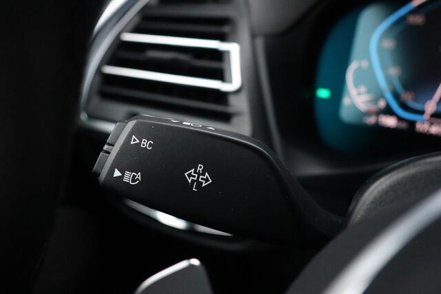 BMW X3 xDrive30e M-sport, Acc, Pano, Tansanitblau