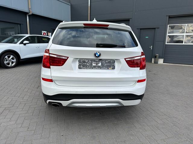 BMW X3 X3-xDrive 2.0i Centennial High-Executive Aut. Leder schuifdak