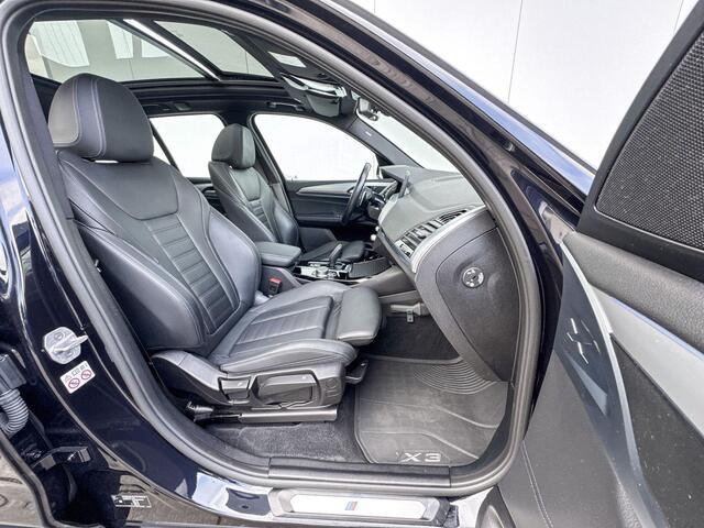 BMW X3 xDrive30e High Executive M-Sport 20 Inch / Stoelverwarming / Electrische Zwenkhaak / Glazen Schuifdak / Adaptieve Led Koplampen / Hifi
