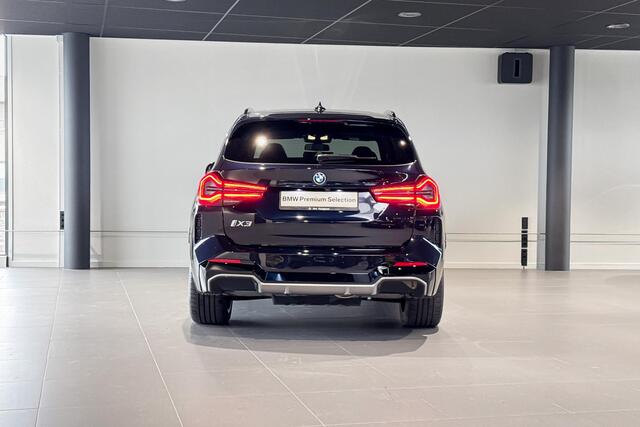 BMW X3 iX3 High Executive 80 kWh | M Sport | Glazen Panoramadak | Harman Kardon | Head-up Display | Trekhaak |