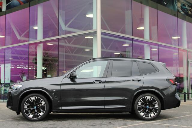 BMW X3 iX3 High Executive / Trekhaak / Sportstoelen / Laserlight / Comfort Access / Head-Up / Parking Assistant Plus / Gesture Control / Stuurverwarming