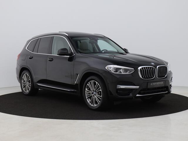 BMW X3 xDrive30e | PANO | 360° | HUD | KEYLESS | STOEL- EN STUURVERW.
