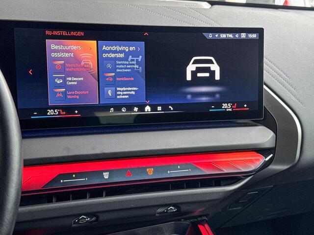 BMW X3 20 xDrive M Sportpakket / Comfort Access / Trekhaak / Achteruitrijcamera / 20 inch