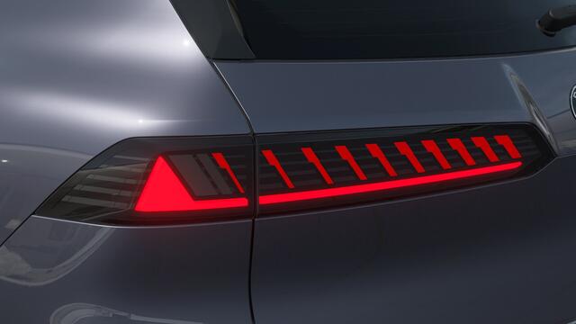 BMW X3 iX3 50 xDrive M Sport / Panoramadak / Trekhaak / Multifunctionele Stoelen / Parking Assistant Plus / Stuurverwarming