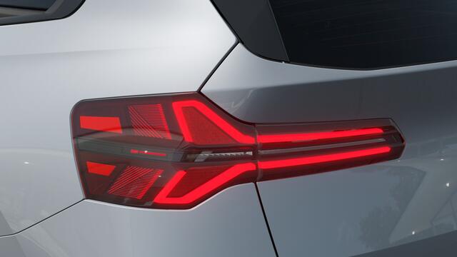 BMW X3 30e xDrive M Sport Automaat / Panoramadak / Trekhaak / Sportstoelen / Adaptief onderstel / Parking Assistant Professional / Comfort Access / Harman Kardon