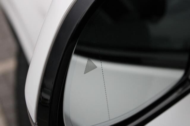 BMW X3 xDrive30i M Sport Automaat / Panoramadak / Sportstoelen / Achteruitrijcamera / LED / Head-Up / Comfort Access / Parking Assistant