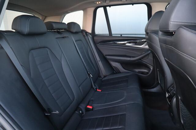 BMW X3 xDrive30e Pano Dak / Leder / 360 camera / HiFi /