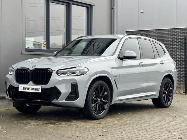 BMW X3 xDrive30e M Sport 292 PK | Keyless | 20 Inch | M Brooklyn grau | Black edition