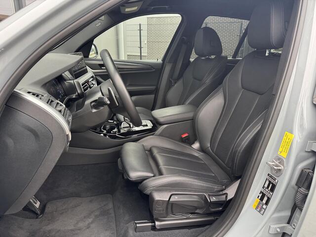 BMW X3 xDrive30e M Sport 292 PK | Keyless | 20 Inch | M Brooklyn grau | Black edition