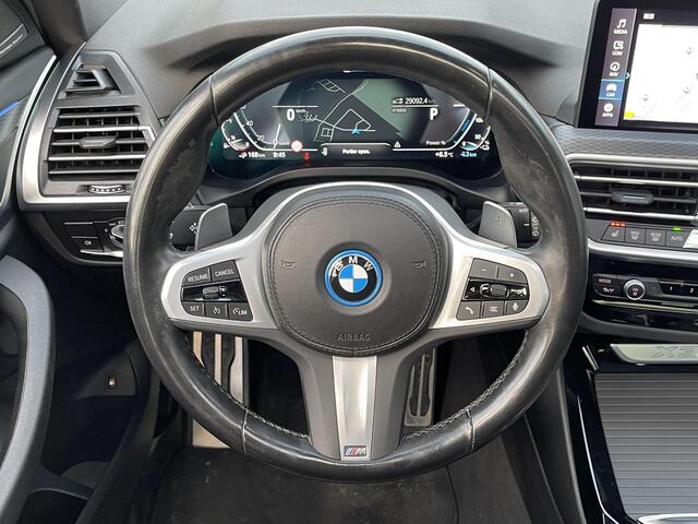 BMW X3 xDrive30e High Executive M Sport 19"/Leder/Panoramadak/Harman Kardon/Dodehoek/Sport Steering/Stoelverwarming/Sfeerverlichting/Camera/Apple Carplay & Android Auto