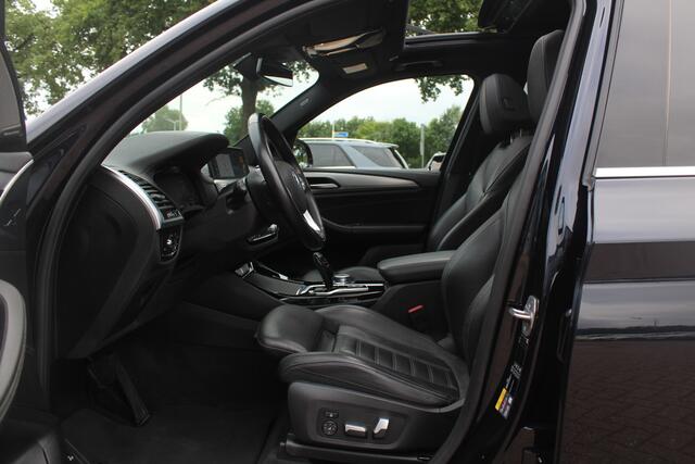 BMW X3 iX3 Executive 80 kWh / SOH 95% / Panoramadak / Camera / Head-up / 20'' / Leder / Harman Kardon / Navigatie / Memory seats / Dodehoek / DAB / Stoelverwarming / Cruise Control Adaptief