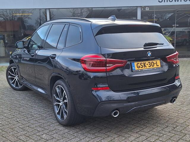 BMW X3 xDrive30e Hybride M-Sport Full Options/Panodak/Trekhaak/Leer/HUD/Stuur en stoel verwarming/360 Camera/Adaptive Licht/Led/Elektrisch stoelverstelling/Key Less/ Carbon Zwart/ Dealer onderhouden M