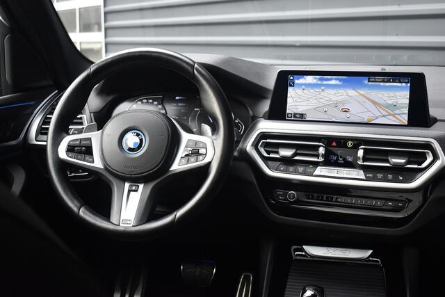 BMW X3 xDrive30e M Sport Shadow | Pano | Laser | Head-Up | Trekhaak | CarPlay | Stuur+Stoelverwarming |