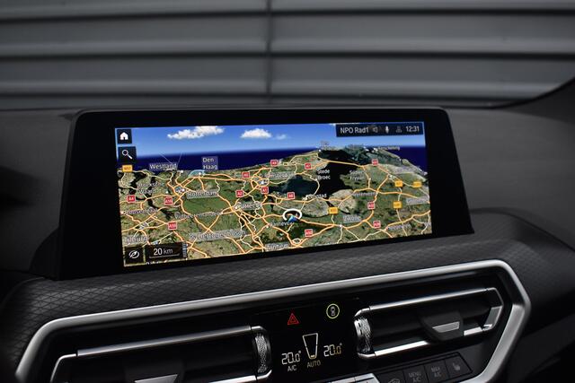 BMW X3 xDrive30e M Sport Shadow | Pano | Laser | Head-Up | Trekhaak | CarPlay | Stuur+Stoelverwarming |