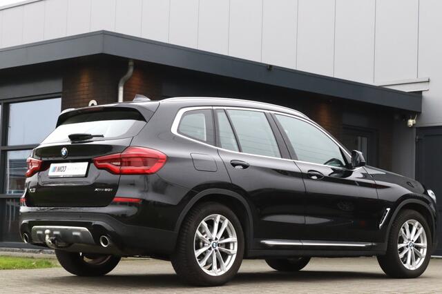 BMW X3 xDrive20i High Exe Luxury Line Pano Trekhaak Leder
