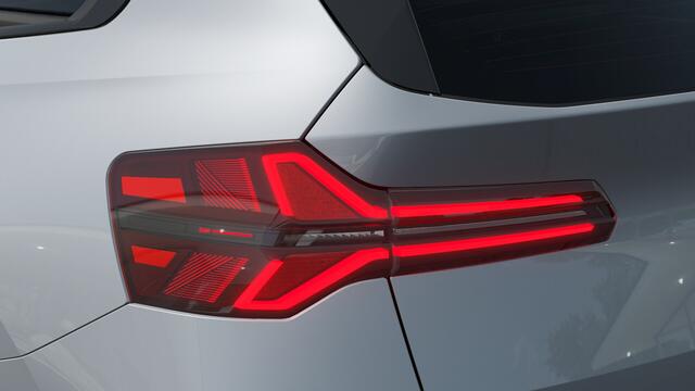 BMW X3 30e xDrive M Sport Automaat / Panoramadak / Trekhaak / Sportstoelen / Adaptieve LED / Comfort Access / Parking Assistant Plus / Stoelventilatie