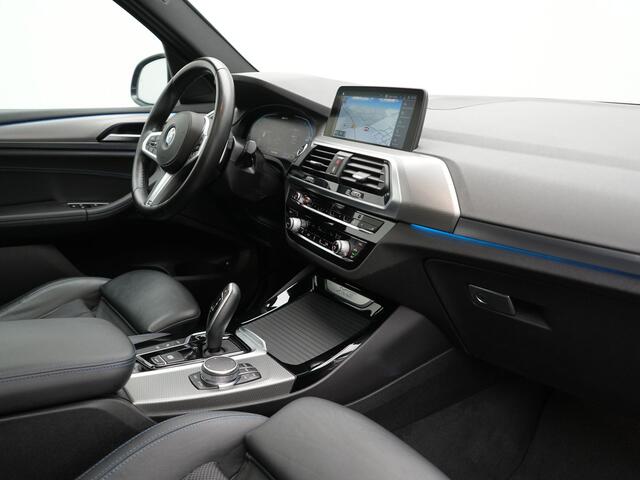 BMW X3 xDrive30e M Sport Plug In Hybrid 293pk Dealer O.H. PHEV | Panodak | Head Up | Camera | Lederen Sportstoelen Verwarmd | Sfeerverlichting | Keyless | Blis | Virtual | Navigatie | DAB |