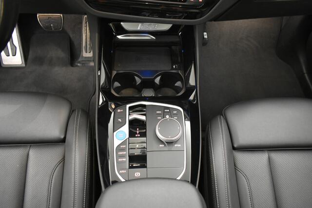 BMW X3 iX3 Executive 80 kWh M-Pakket EL Trekh+aKlep Panodak Camera