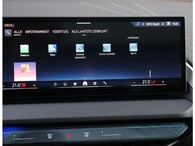 BMW X3 30e xDrive | Trekhaak - Pano - Iconic Glow